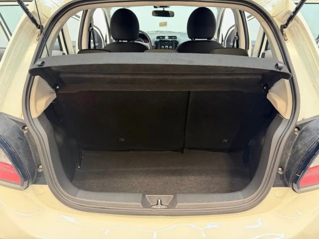 Mitsubishi Space Star Invite MIVEC Star