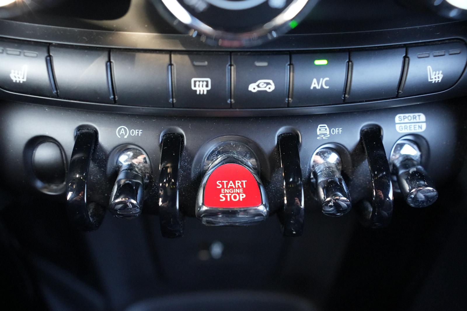 MINI Cooper John Cooper Works