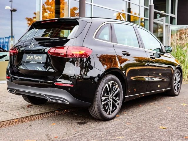 Mercedes-Benz B 180 Progressive Sedan