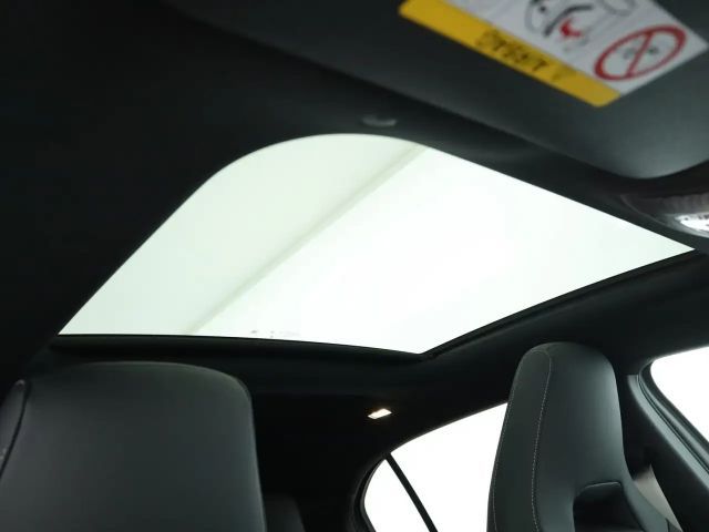 Mercedes-Benz A 220 A 220 d AMG Line