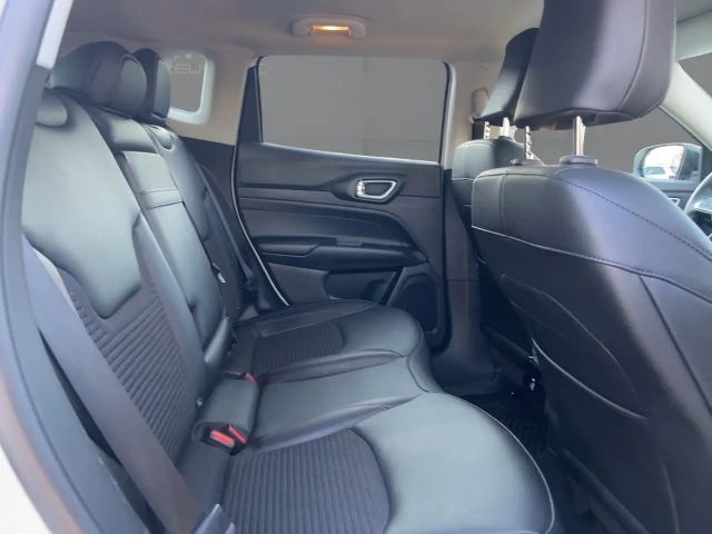 Jeep Compass Altitude Hybrid