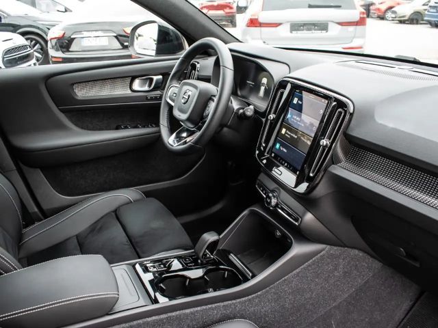 Volvo XC40 Dark Plus