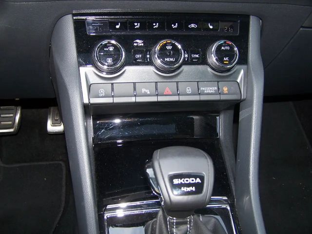 Skoda Karoq 2.0 TSI 4x4 Sportline
