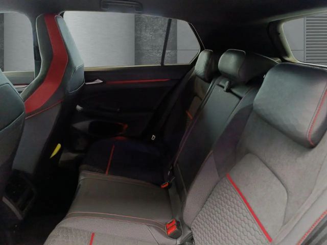 Volkswagen Golf 2.0 TSI DSG IQ.Drive