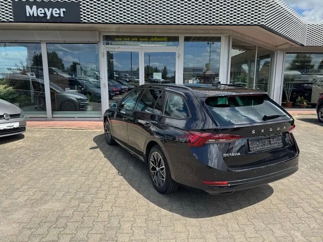 Skoda Octavia 1.5 TSI Ambition Clever Combi