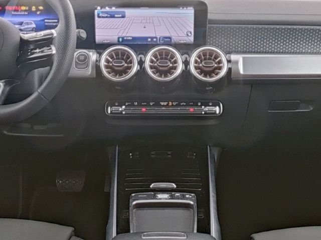 Mercedes-Benz EQB 300 4MATIC