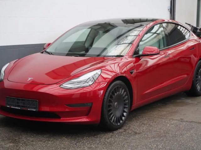 Tesla Model 3 AWD Long Range