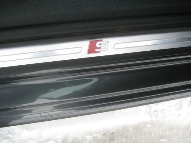 Audi A4 40 TDI S-Line