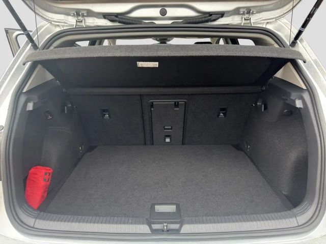 Volkswagen Golf 1.5 TSI Golf VIII Plus