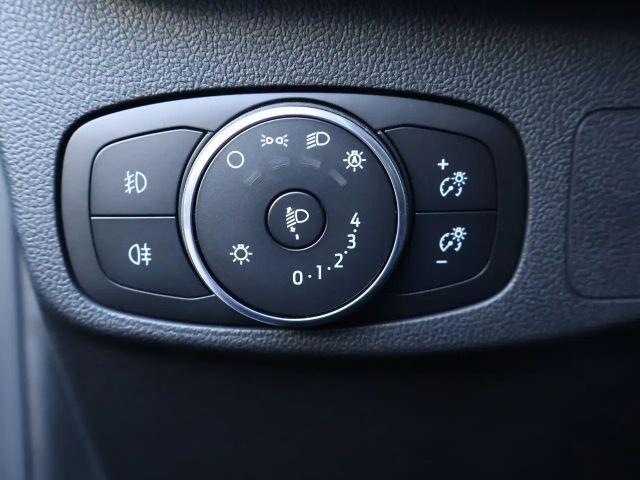 Ford Focus Cool & Connect