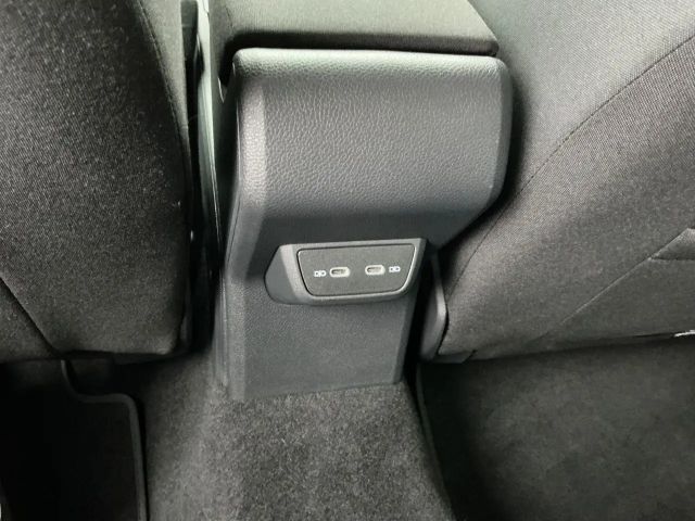 Volkswagen Polo 1.0 TSI Style