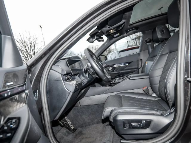 BMW 520 520d M-Sport Sedan