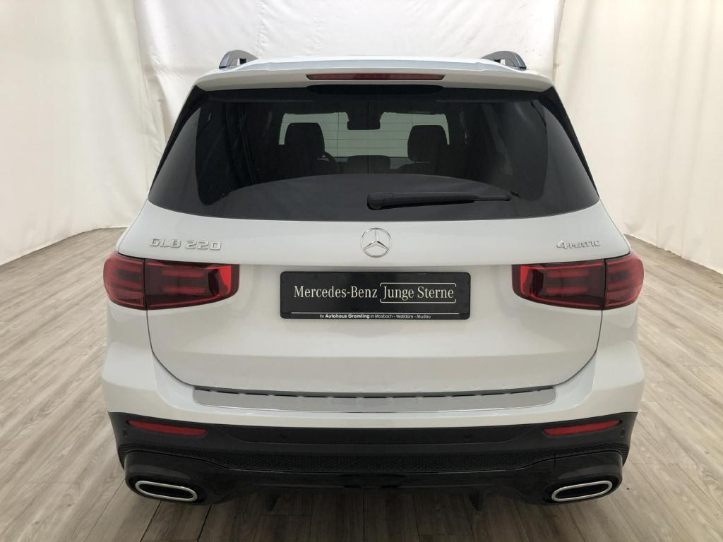 Mercedes-Benz GLB 220 4MATIC AMG Line