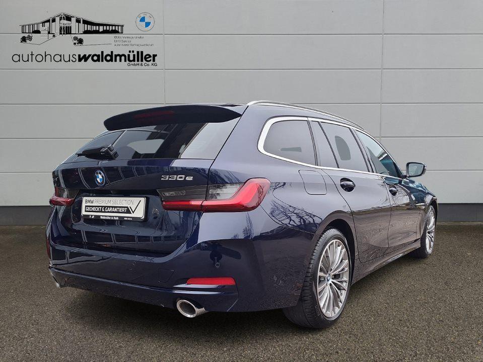 BMW 330 330e Touring xDrive