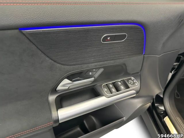 Mercedes-Benz GLA 180 AMG Line