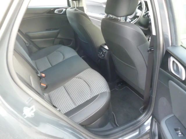 Kia XCeed GDi Hybrid PHEV Vision