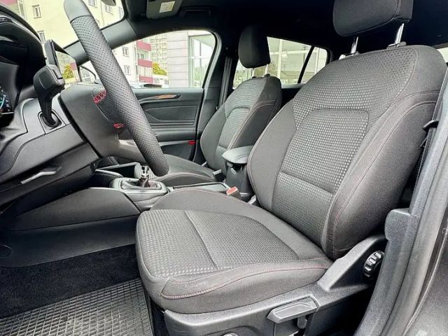 Ford Focus EcoBoost ST Line