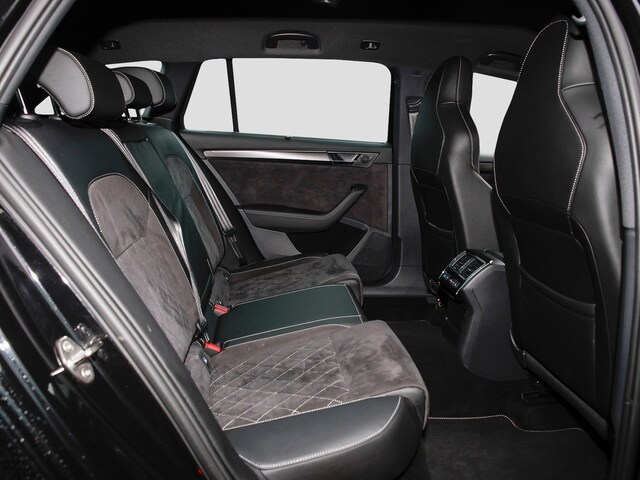 Skoda Superb 2.0 TDI Combi Sportline