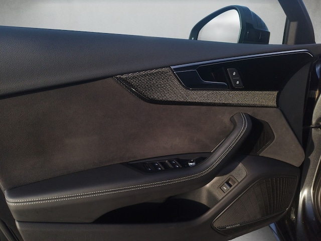 Audi S4 Avant Quattro