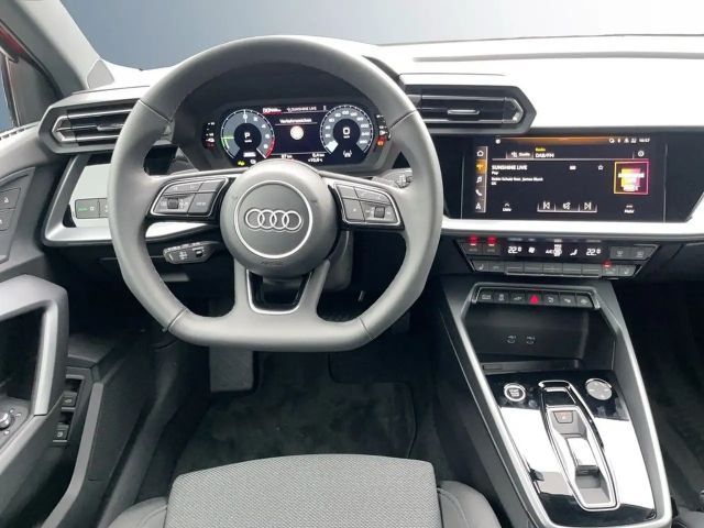 Audi A3 40 TFSI Hybride Sedan