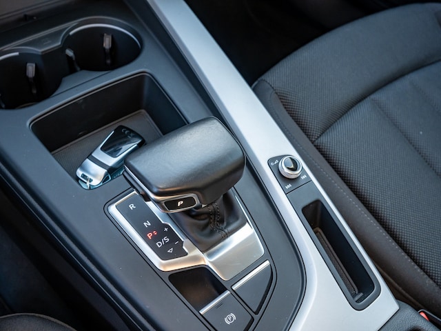 Audi A4 40 TFSI Avant S-Tronic