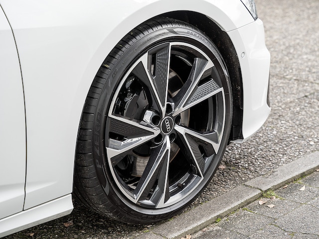 Audi S6 Avant Quattro