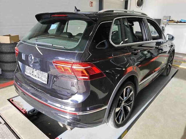 Volkswagen Tiguan 2.0 TSI DSG