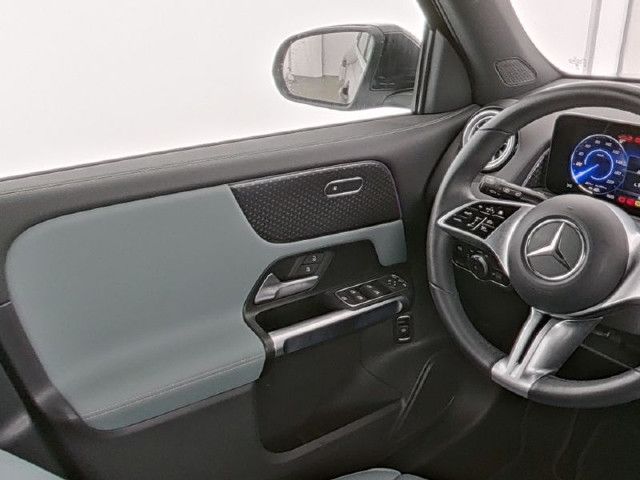 Mercedes-Benz EQB 300 4MATIC