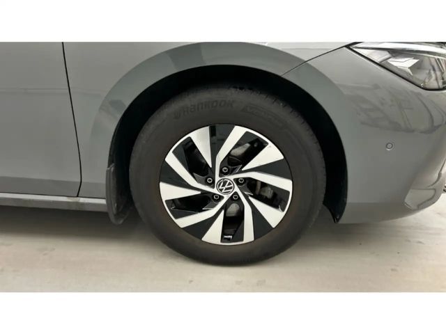 Volkswagen Passat 1.5 eTSI Business Variant