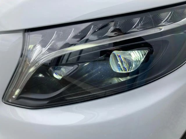 Mercedes-Benz V 300 4MATIC AMG Line Extralang