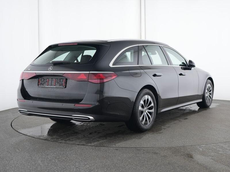 Mercedes-Benz E 200 AVANTGARDE Estate