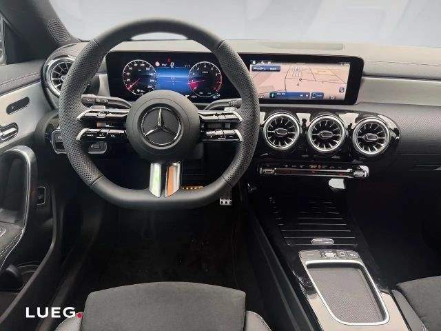 Mercedes-Benz CLA 200 AMG Line Shooting Brake