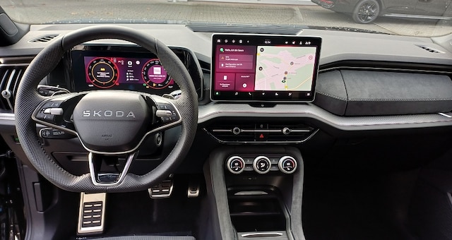 Skoda Kodiaq 7-SITZE,AHK, KAMERA, PANORAMA, ANSCHLUSSGARANTIE