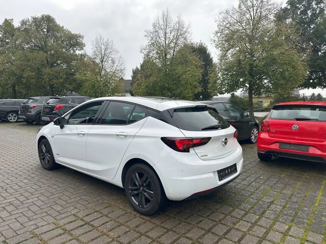 Opel Astra Design&Tech