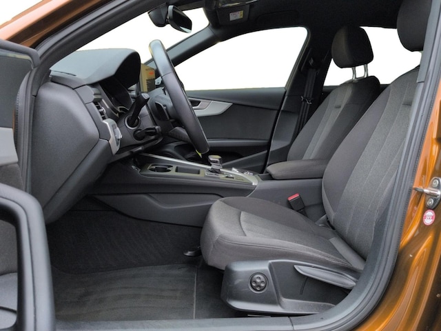 Audi A4 40 TFSI Avant S-Tronic