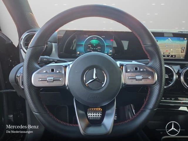 Mercedes-Benz A 250 A 250 e AMG Line