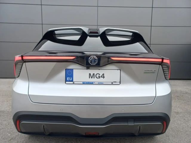 MG MG4 64 kWh Luxury