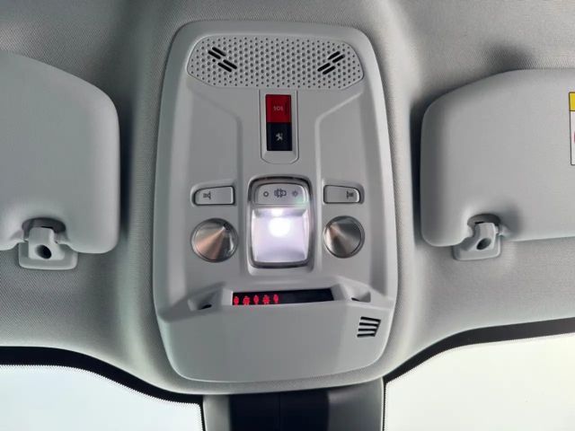 Peugeot E-2008 Allure Pack