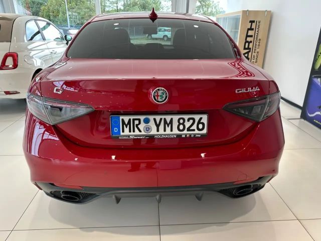 Alfa Romeo Giulia Q4