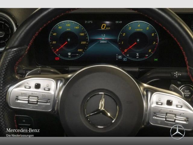 Mercedes-Benz GLA 200 4MATIC AMG Line