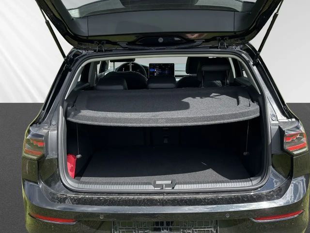 Volkswagen Golf 1.5 eTSI Golf VIII Style