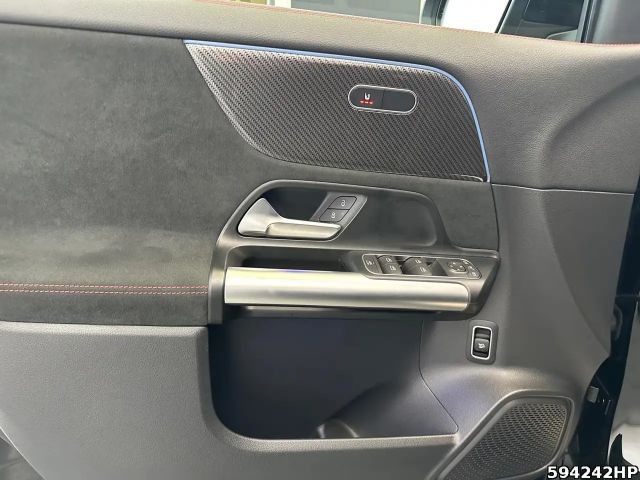 Mercedes-Benz GLA 180 AMG Line