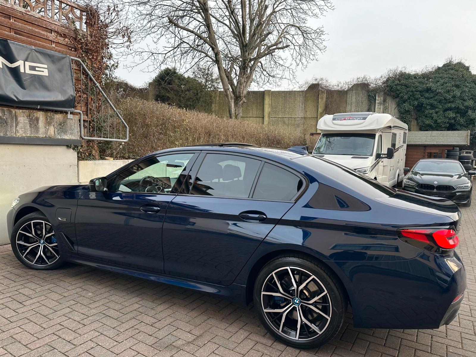 BMW 545 545e M-Sport Sedan xDrive