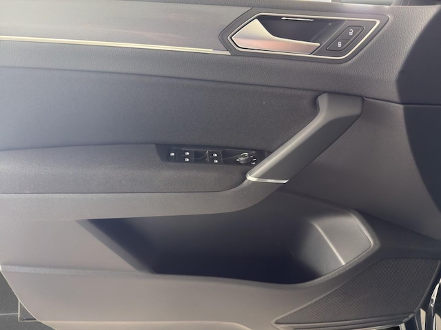 Volkswagen Touran 1.5 TSI DSG Highline R-Line