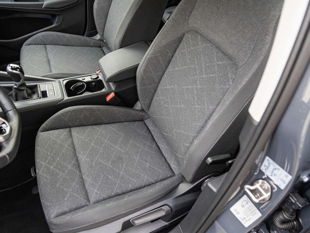 Volkswagen Golf 1.5 TSI Golf VIII Pro