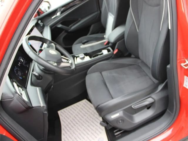 Volkswagen Tiguan 1.5 eTSI Elegance Elegance