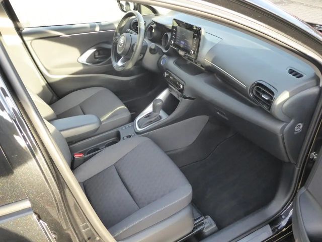 Toyota Yaris Comfort Hatchback Team D