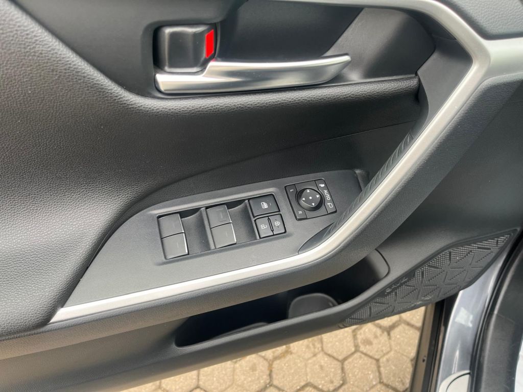 Toyota RAV4 5-deurs Team D