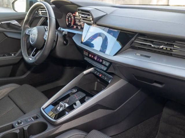 Audi A3 35 TFSI S-Line Sedan Sportback