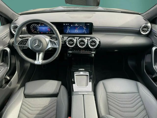 Mercedes-Benz A 200 Progressive